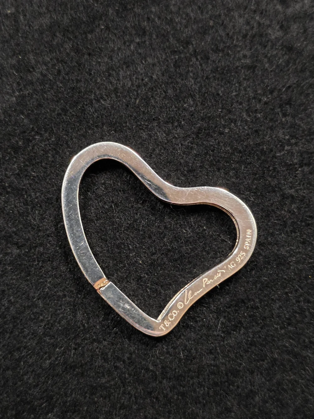 Authentic Tiffany & Co. Elsa Peretti Sterling Silver Open Heart Keyring/ Pendant - Picture 5 of 6